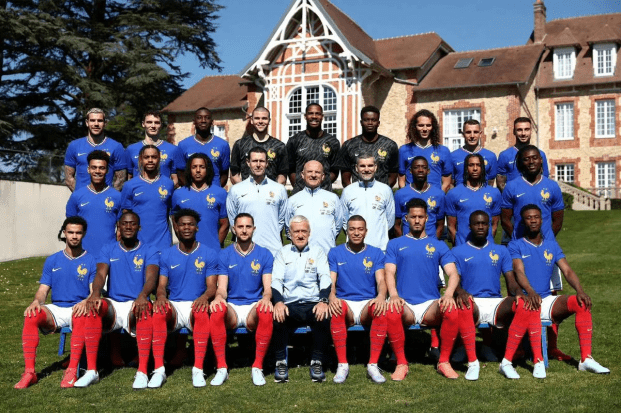 尤文圖斯半,決賽首戰與,塞維利亞戰,IM电竞网页版下载,IM电竞网页版官网,IM电竞网页版登录,IM电竞网页版app