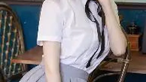 《韦世豪点球疑云：发型换新，心情变奏？揭秘牵强争议一幕》